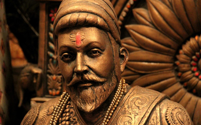 Statue man beard necklace flower free wallpaper - medium preview image