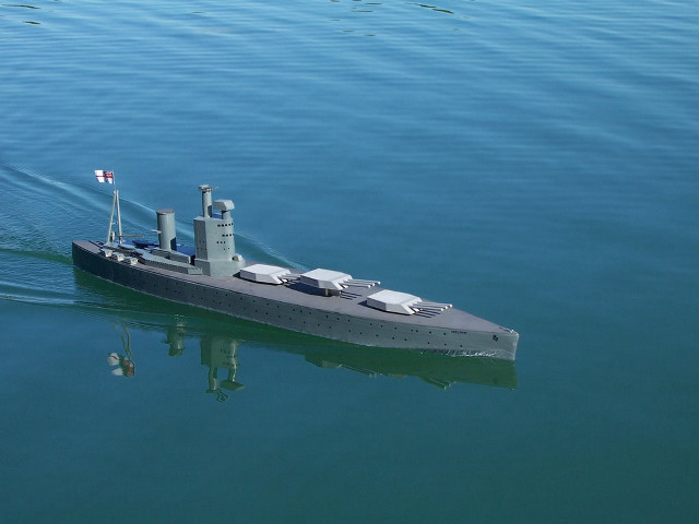 Submarine model water flag mast free wallpaper - medium preview image