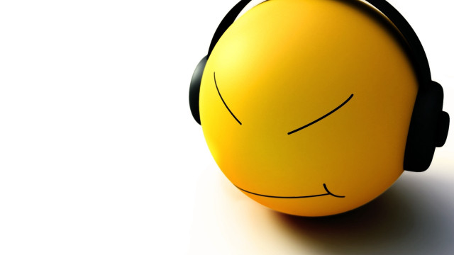 Yellow ball headphone smiley face free wallpaper - medium preview image