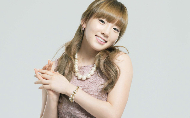 Woman longhair smiling jewelry posing free wallpaper - medium preview image