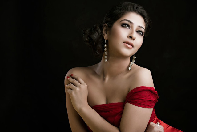Woman red dress posing arms #2 free wallpaper for desktop - medium preview image