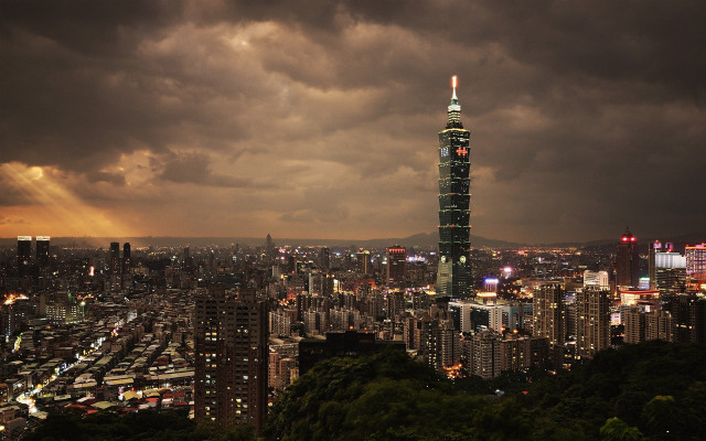 City skyline tall building night #7 free wallpaper - medium preview image