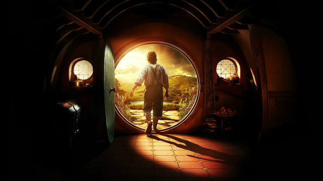 Man doorway hobbit house looking free wallpaper - medium preview image