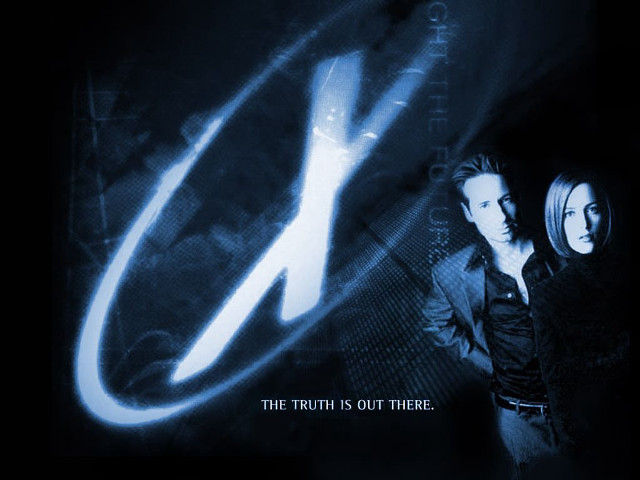 Couple people computer screen sci free wallpaper - medium preview image