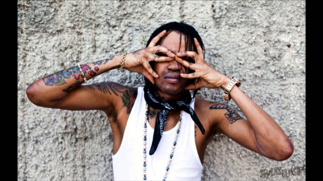 Man tattoos eyes hands rock free wallpaper - medium preview image
