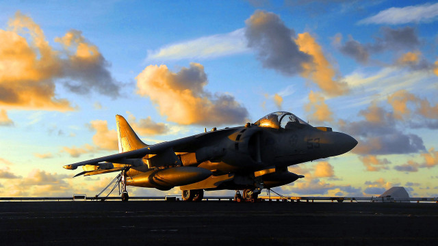 Jet airport tarmac cloudy sky free wallpaper - medium preview image