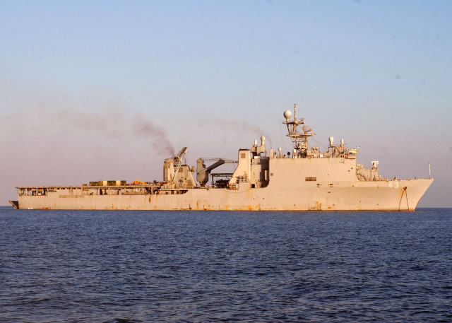 Large ship water shore boat #5 free wallpaper - medium preview image