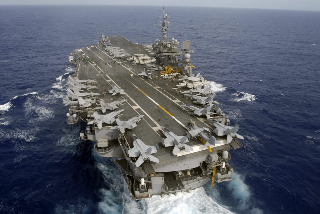 Aircraft carrier ocean fighter jets free wallpaper - medium preview image