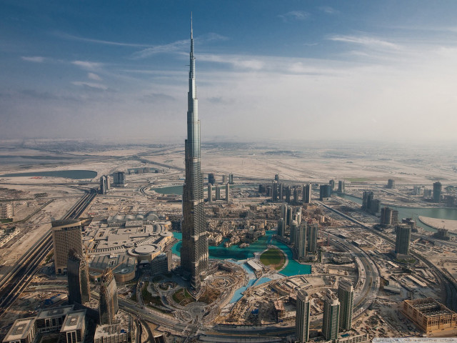 City tall tower center area free wallpaper - medium preview image