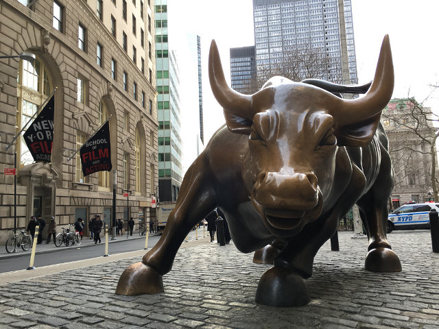 Bull statue city street tokyo free wallpaper - medium preview image