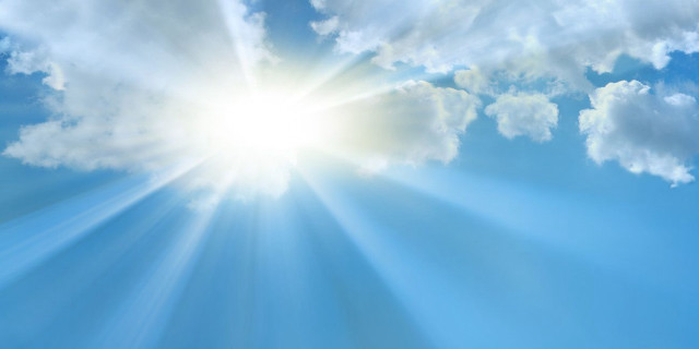 Bright sun shining through clouds free wallpaper - medium preview image