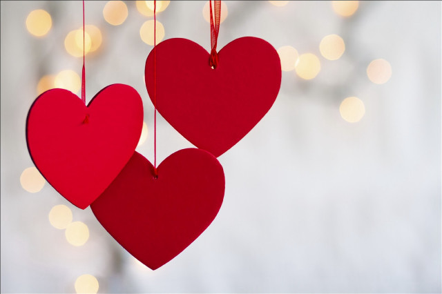 Red hearts hanging strings lights free wallpaper - medium preview image