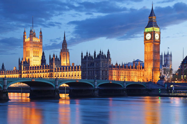Clock tower bridge river cityscape free wallpaper - medium preview image