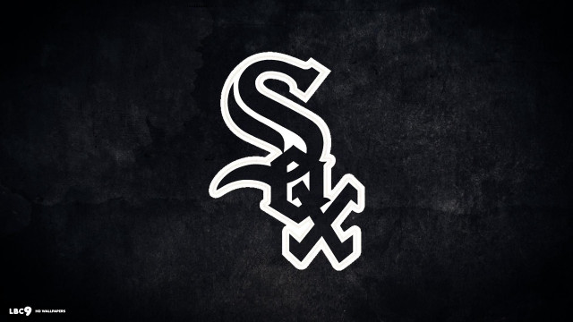 White sox logo black background #4 free wallpaper - medium preview image