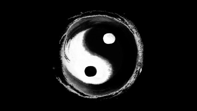 Yin yang black white moon free wallpaper - medium preview image