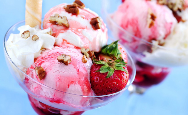Ice cream strawberries pecans glasses free wallpaper - medium preview image