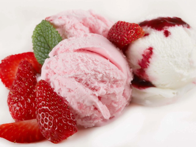 Ice cream strawberries mint white free wallpaper - medium preview image