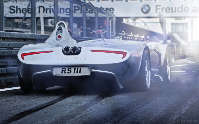 White sports car race track #18 free wallpaper - medium preview image