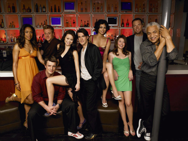 Group people bar photo suit free wallpaper - medium preview image