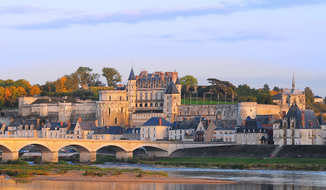 Castle bridge river city bridge free wallpaper - medium preview image