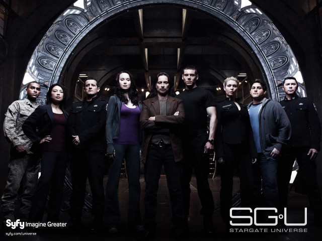 Group people metal object circular free wallpaper - medium preview image