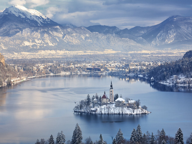 Small island lake mountains snow free wallpaper - medium preview image