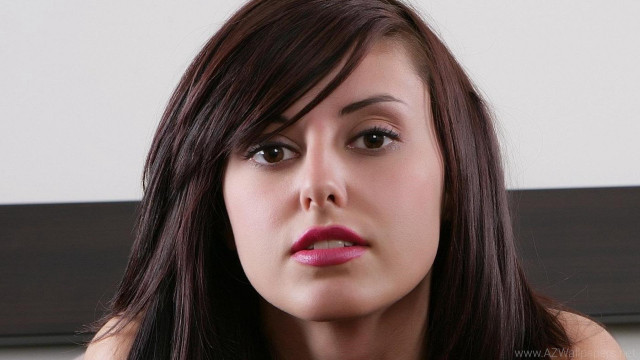 Woman longhair redlipstick serious face free wallpaper - medium preview image