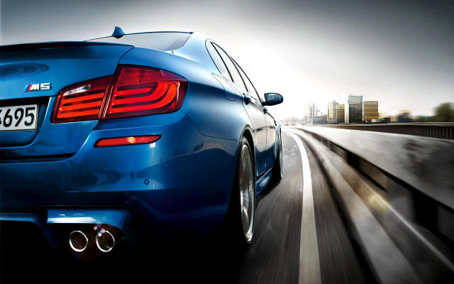 Blue car highway city skyline free wallpaper - medium preview image
