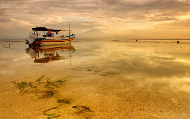 Boat sunset water dawn reflection free wallpaper for desktop - medium preview image