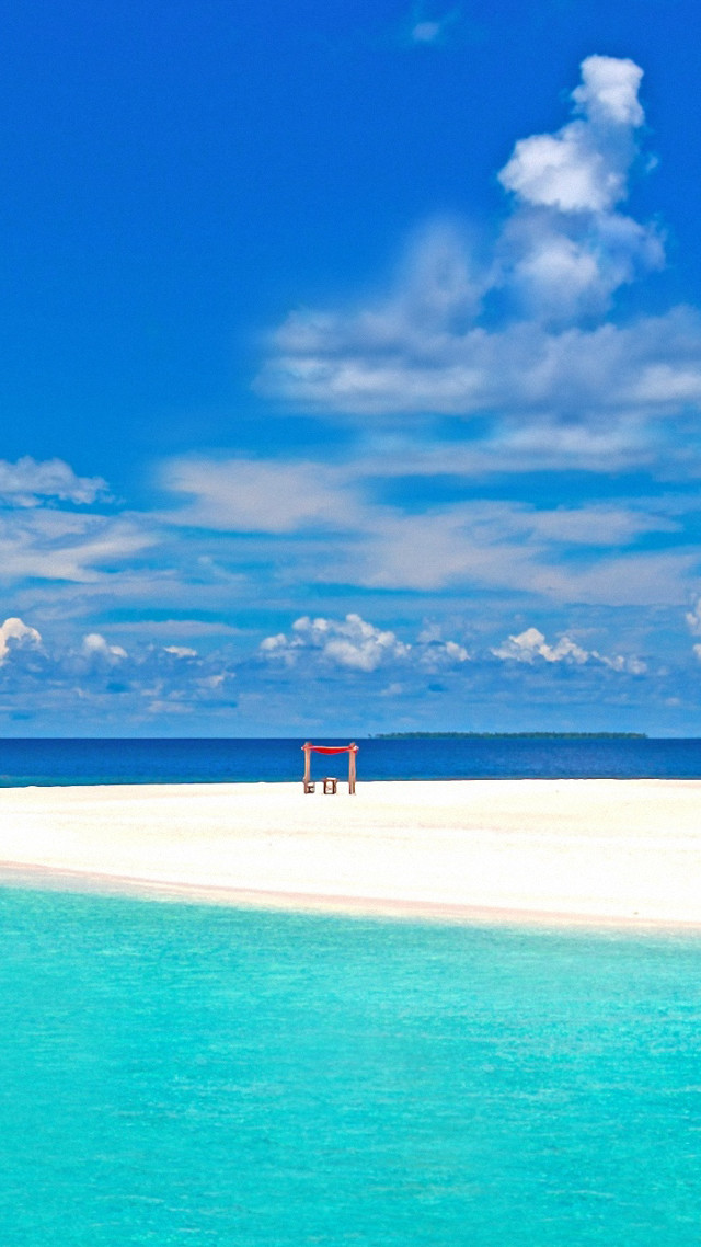 Beach bench blue sky white free wallpaper - medium preview image