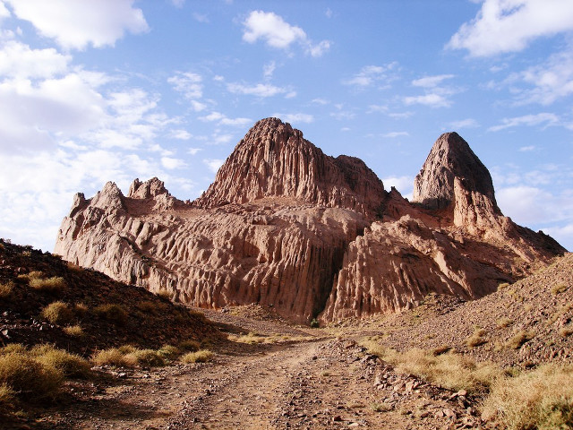 Dirt road mountain blue sky free wallpaper - medium preview image