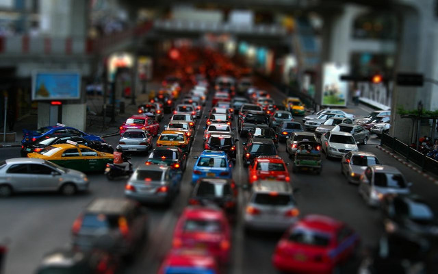 City traffic busy street bokeh #2 free wallpaper - medium preview image
