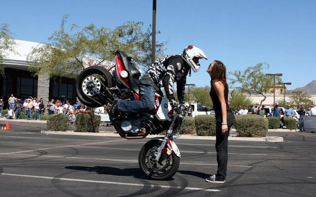 Woman motorcycle crowd love helmet free wallpaper - medium preview image