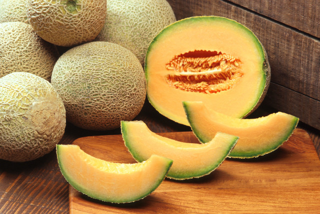 Melon half cuttingboard melons table free wallpaper - medium preview image