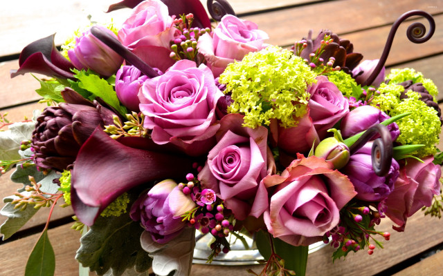 Vase purple flowers wooden table free wallpaper - medium preview image