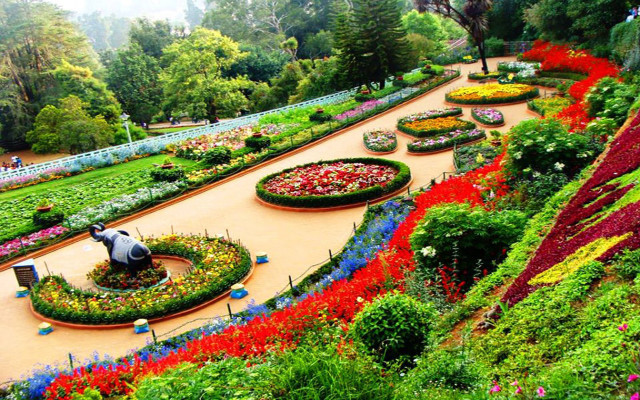 Garden statue flowers trees nature free wallpaper - medium preview image