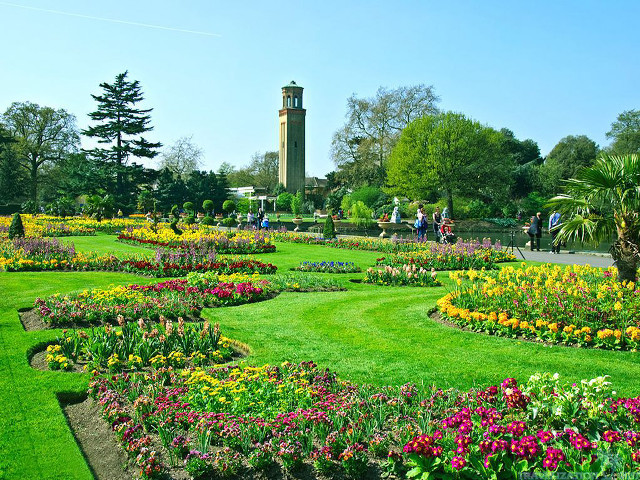 Garden clocktower people walking distance free wallpaper - medium preview image