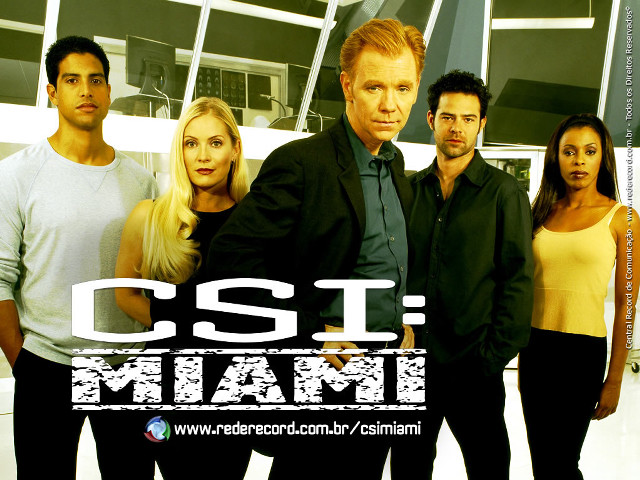 Group people standing building cs free wallpaper - medium preview image