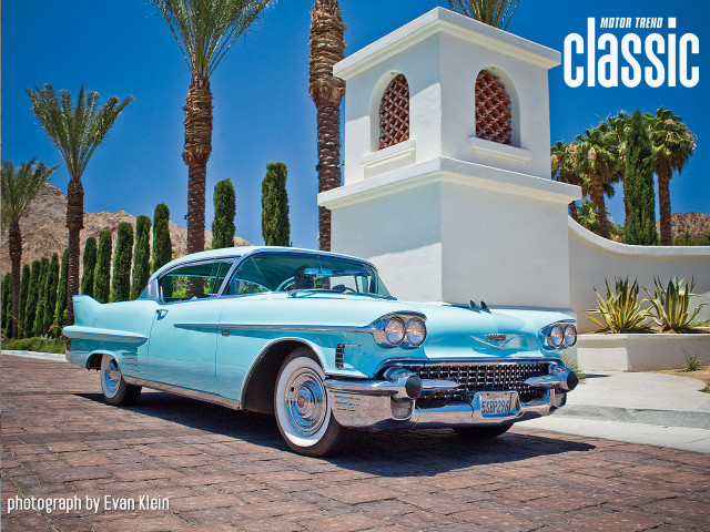 Classic car white building palm free wallpaper - medium preview image
