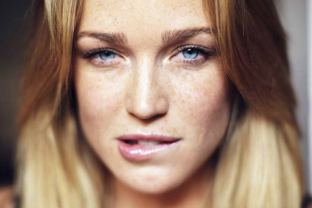 Woman blonde hair blue eyes #11 free wallpaper - medium preview image