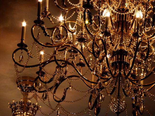 Chandelier lights hanging clock side free wallpaper - medium preview image