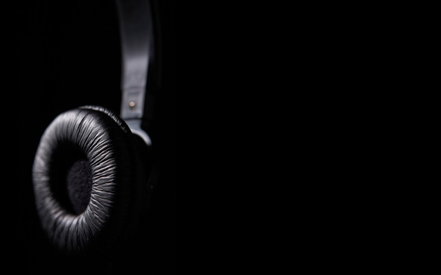 Headphones table dark background black free wallpaper - medium preview image