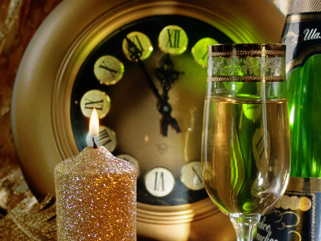 Candle clock wine champagne stilllife free wallpaper - medium preview image