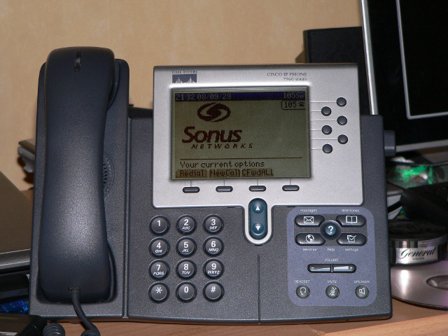 Phone desk monitor keyboard mouse free wallpaper - medium preview image