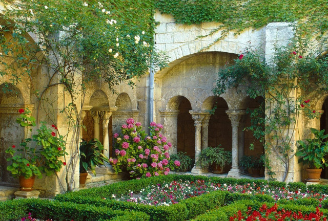 Courtyard flower garden circular plants free wallpaper - medium preview image