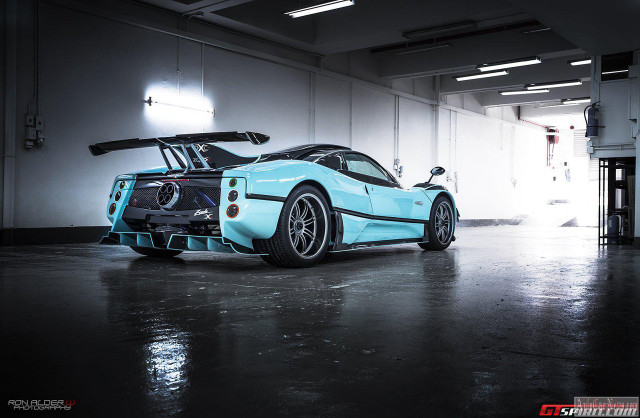 Blue sports car garage open #4 free wallpaper - medium preview image