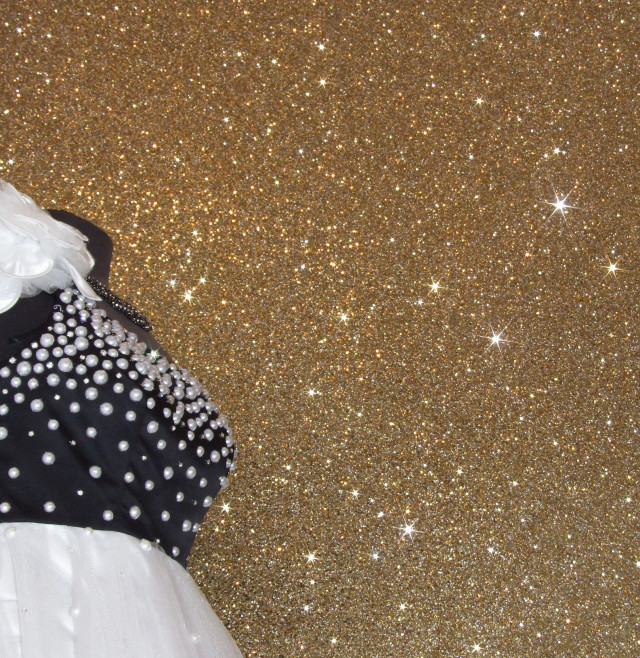 Feather dress gold glitter stars free wallpaper - medium preview image