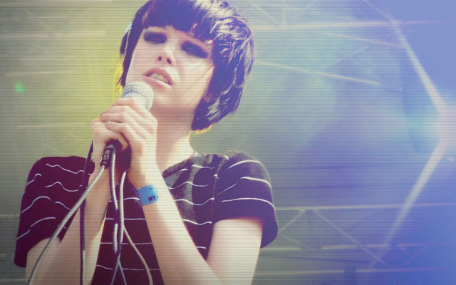 Woman headphones microphone stage backdrop free wallpaper - medium preview image