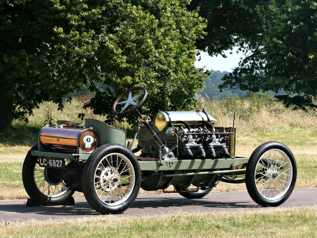 Old model car road tree free wallpaper - medium preview image