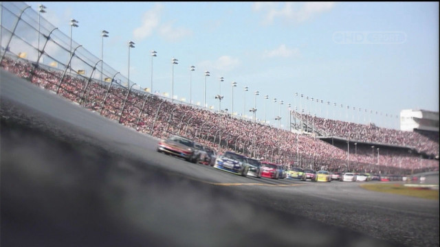 Race track cars crowd stands #2 free wallpaper - medium preview image